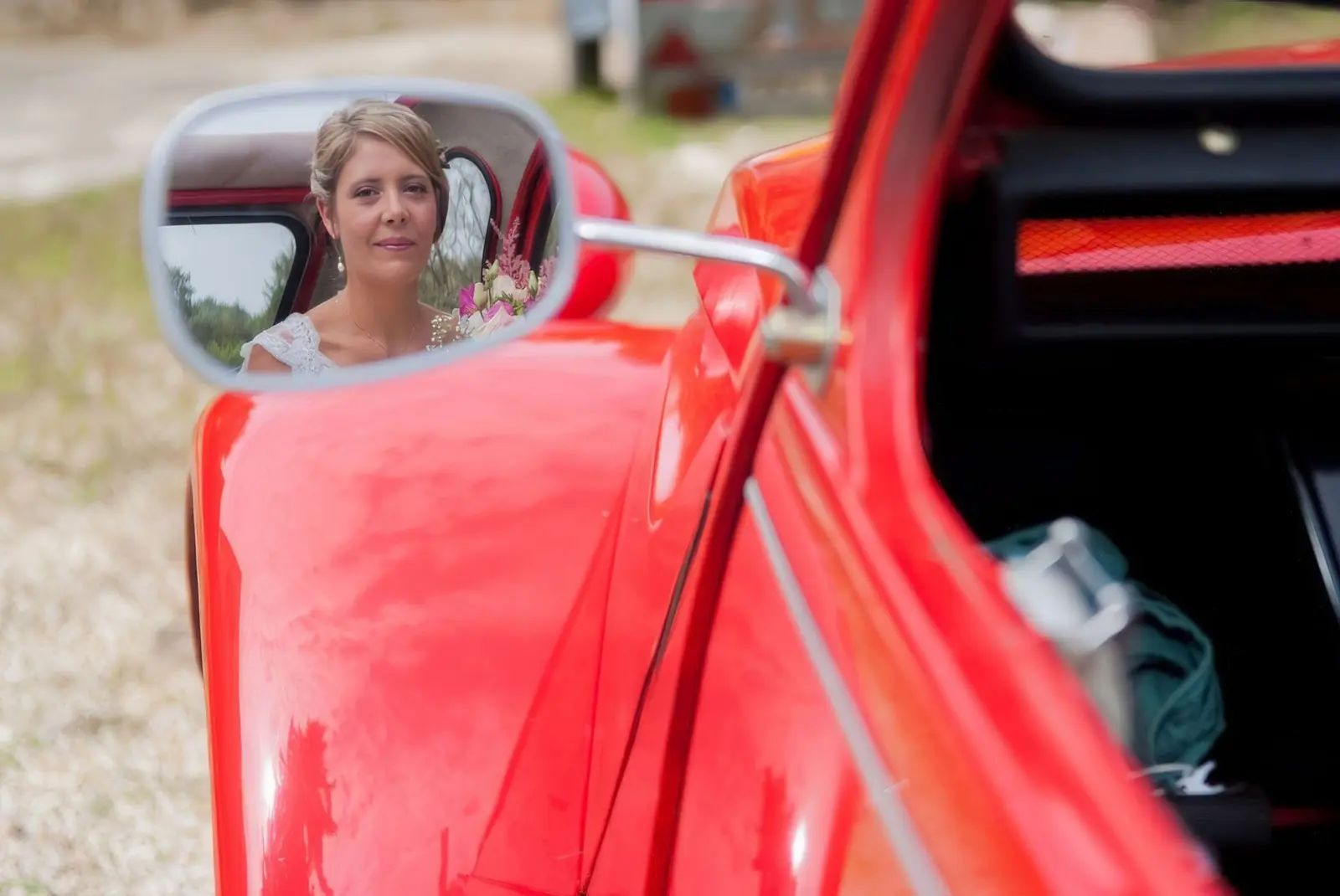 Photographe mariage corbeil essonnes mariee voiture ancienne