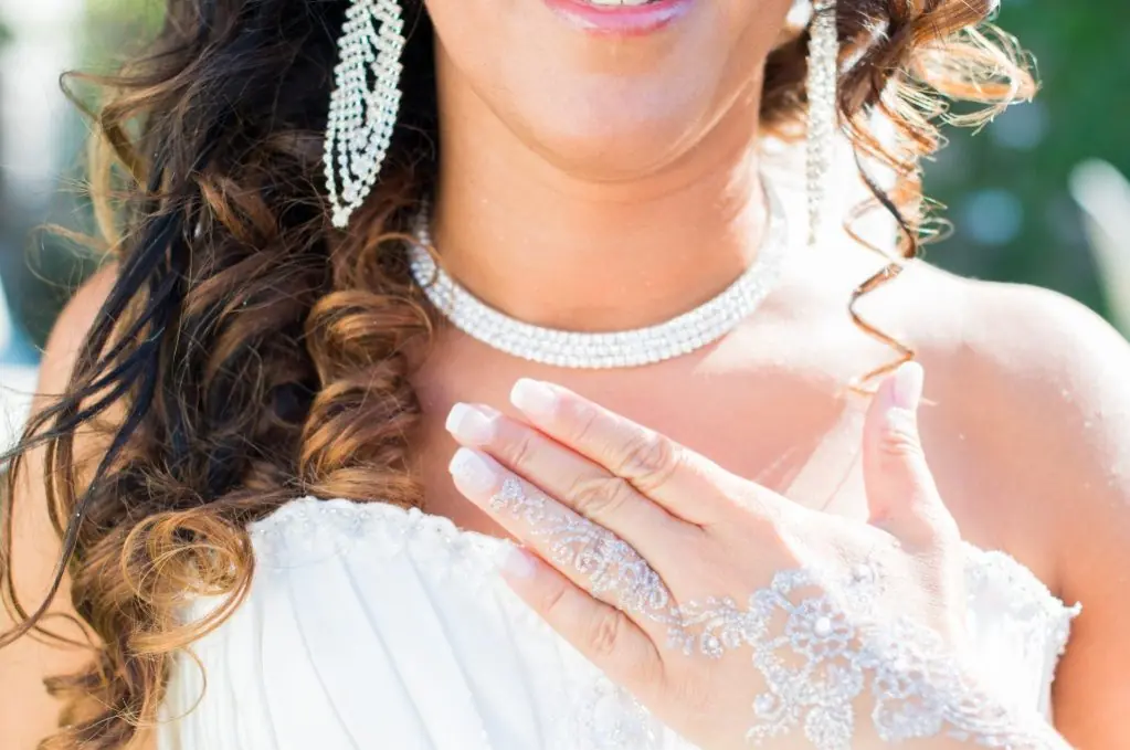 Photographe mariage massy bijoux mariee