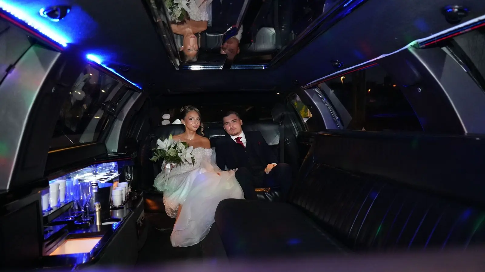 Videaste mariage paris couple limousine