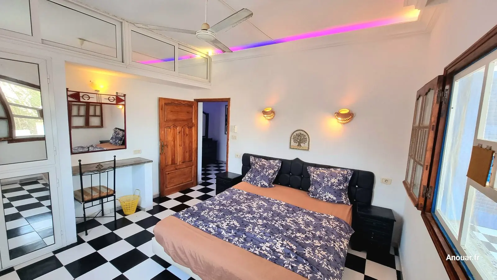 Location villa milka djerba chambre 1 lit double lampes tezdaine
