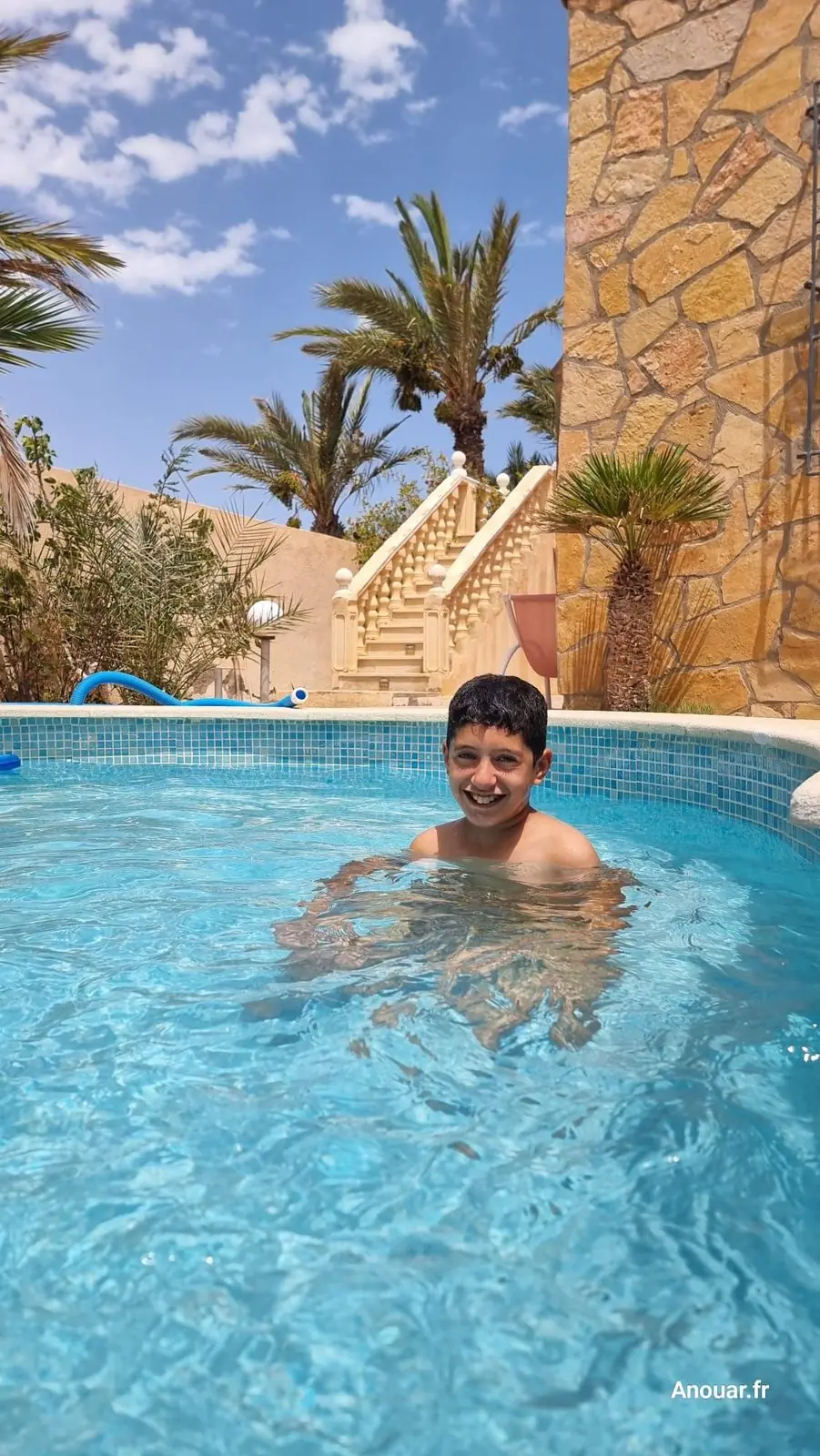 Location villa djerba piscine jacuzzi sans vis a vis baignade jour tezdaine