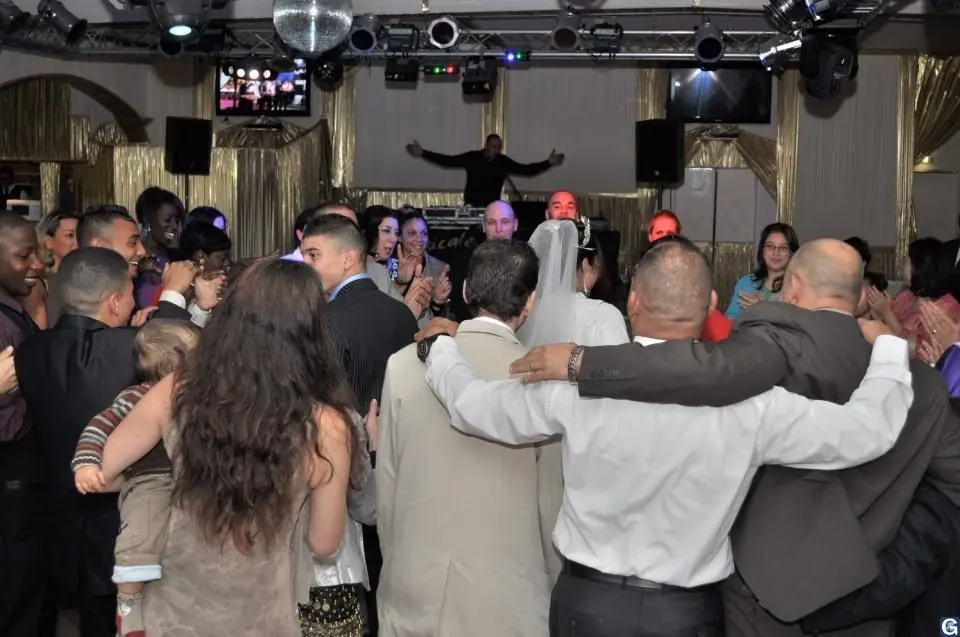 Dj mariage oriental maries piste de danse