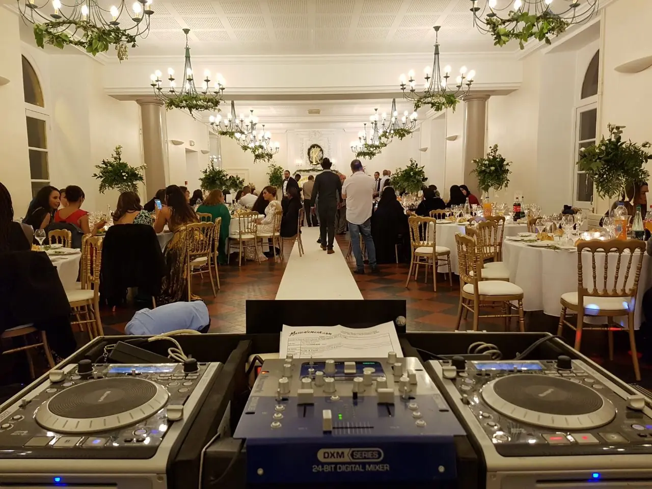 Dj mariage salle de reception vue cabine